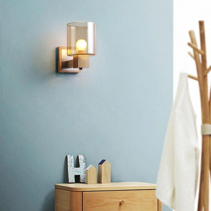 Huzil Wall Lamp