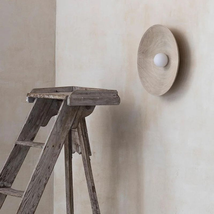 Fiska Wall Lamp