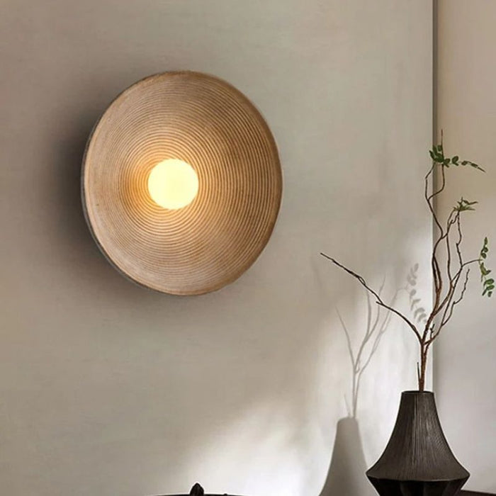 Fiska Wall Lamp