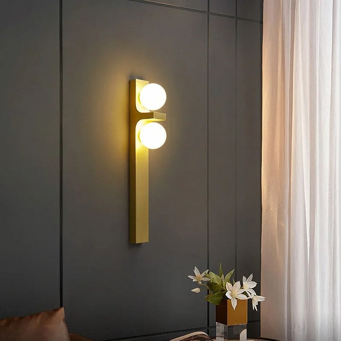 Erib Wall Lamp