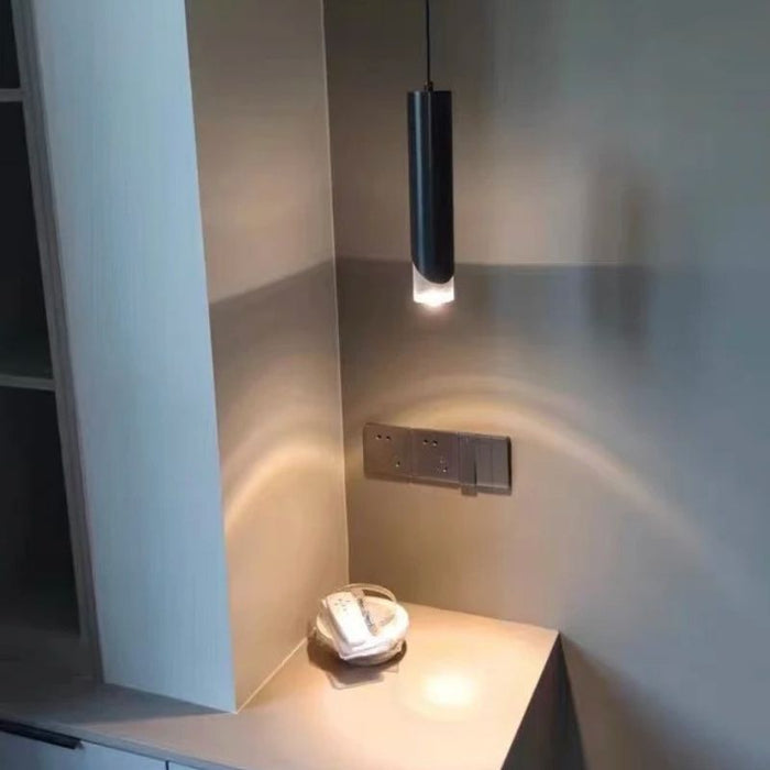 Eskayan Pendant Light