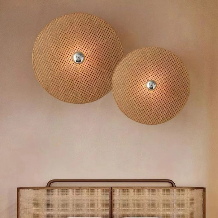 Falari Wall Lamp