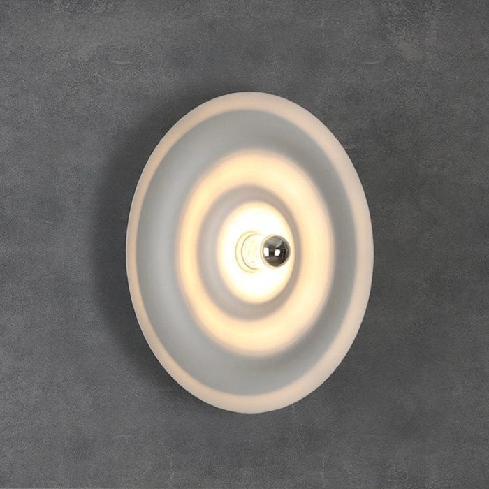 Gyral Wall Lamp