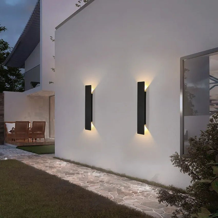 Indira Outdoor Wall Lamp