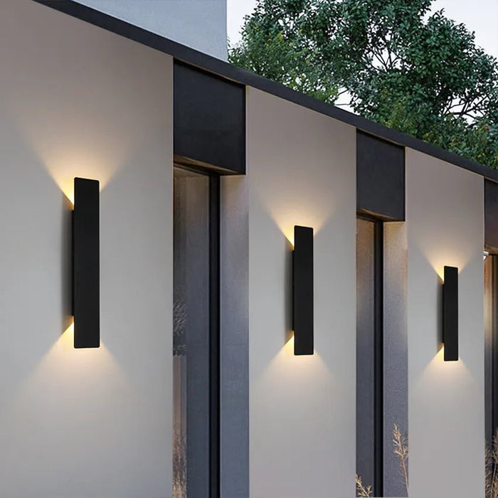 Indira Outdoor Wall Lamp