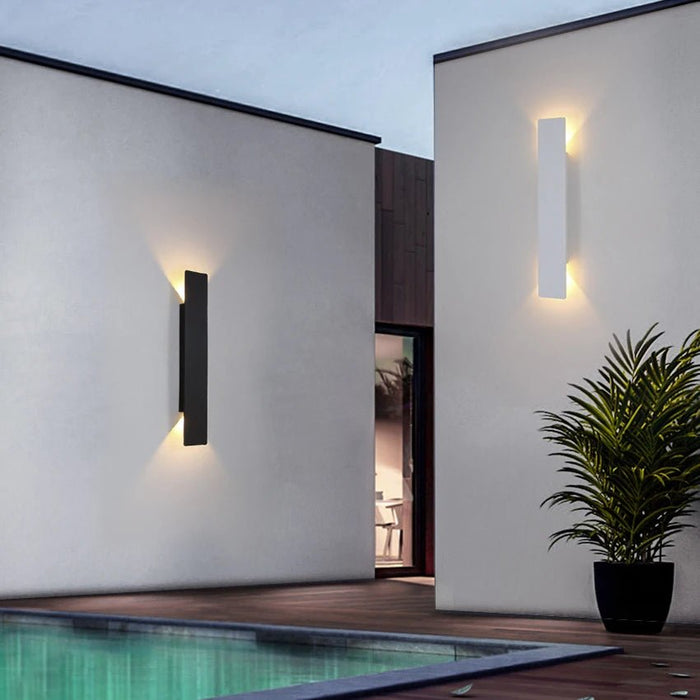 Indira Outdoor Wall Lamp