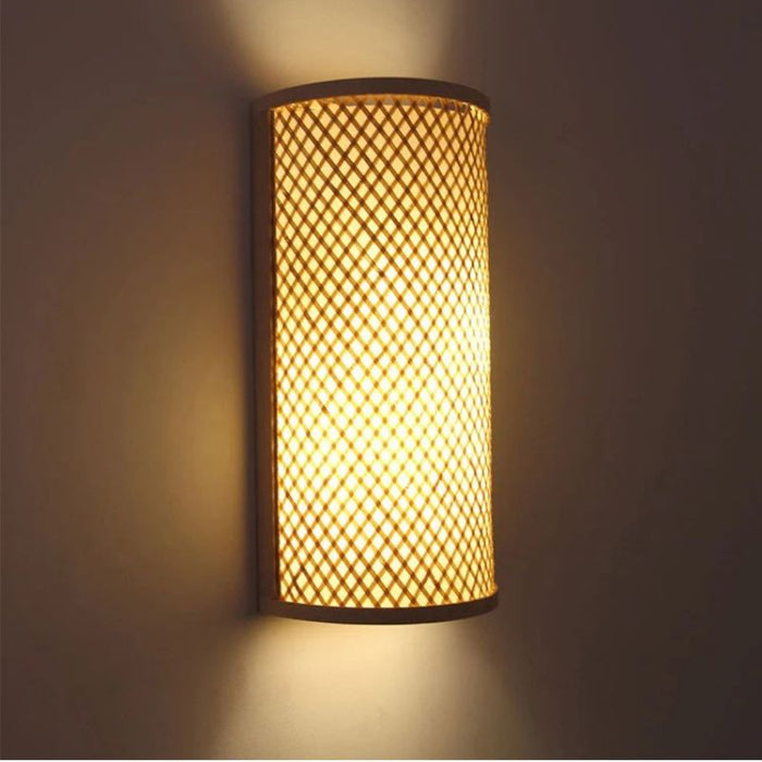 Pelon Wall Lamp