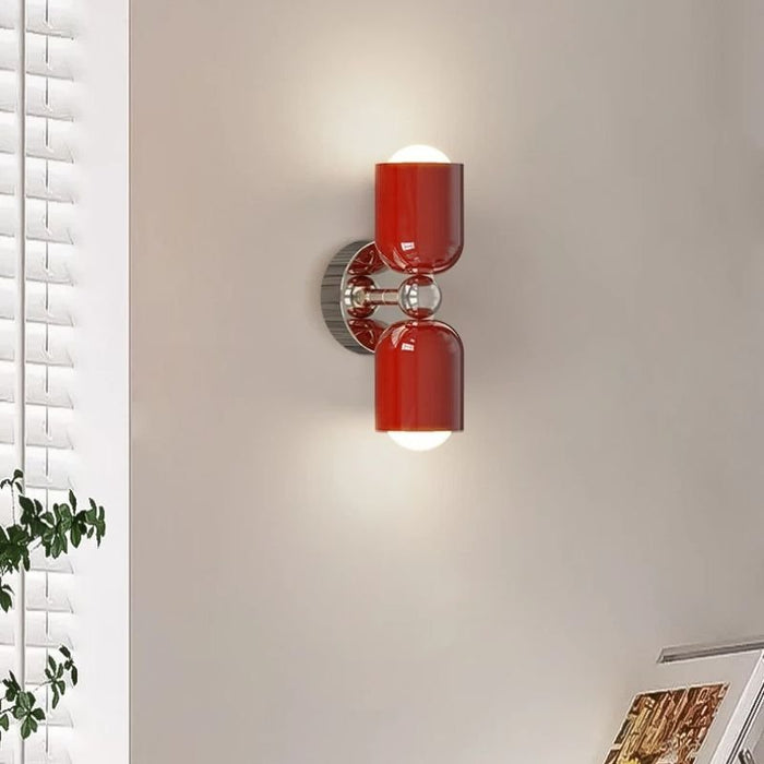 Pluva Wall Lamp